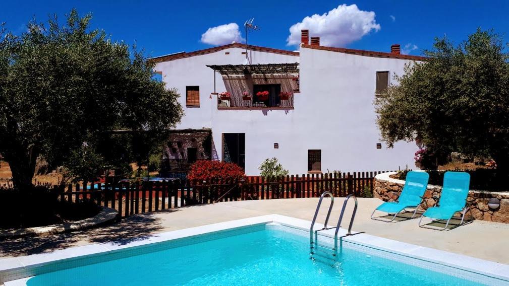 Flores Amarillas B&B Almoharin Exterior photo